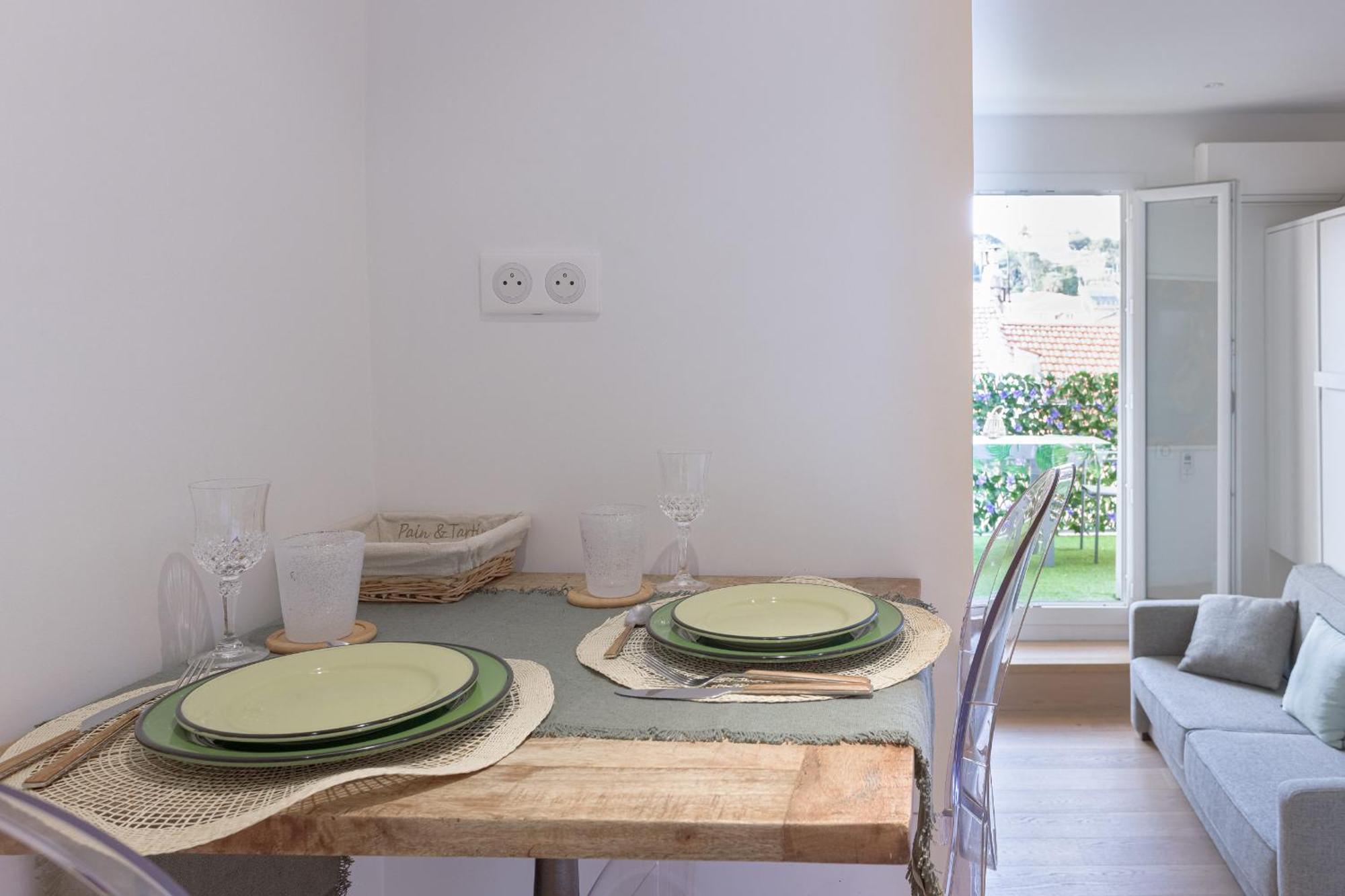 Un Ecrin Au Suquet - Studio, Clim, Balcon, Plage, Palais Des Festivals Cannes Exterior photo